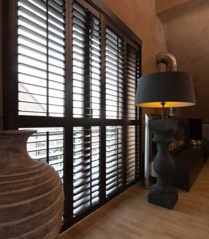 maatwerk shutters in woonkamer te antwerpen
