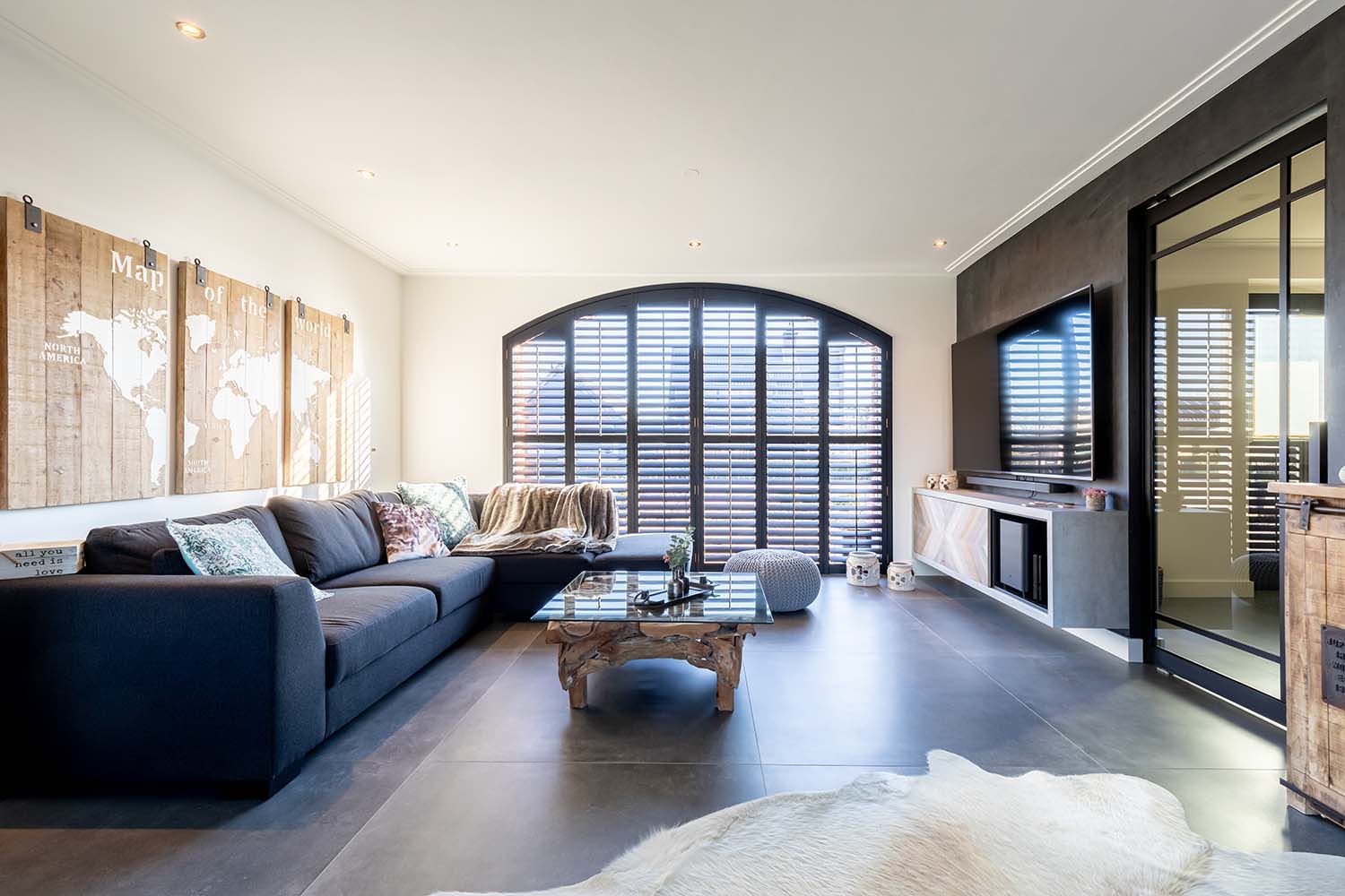 Zwarte shutters voor toograam