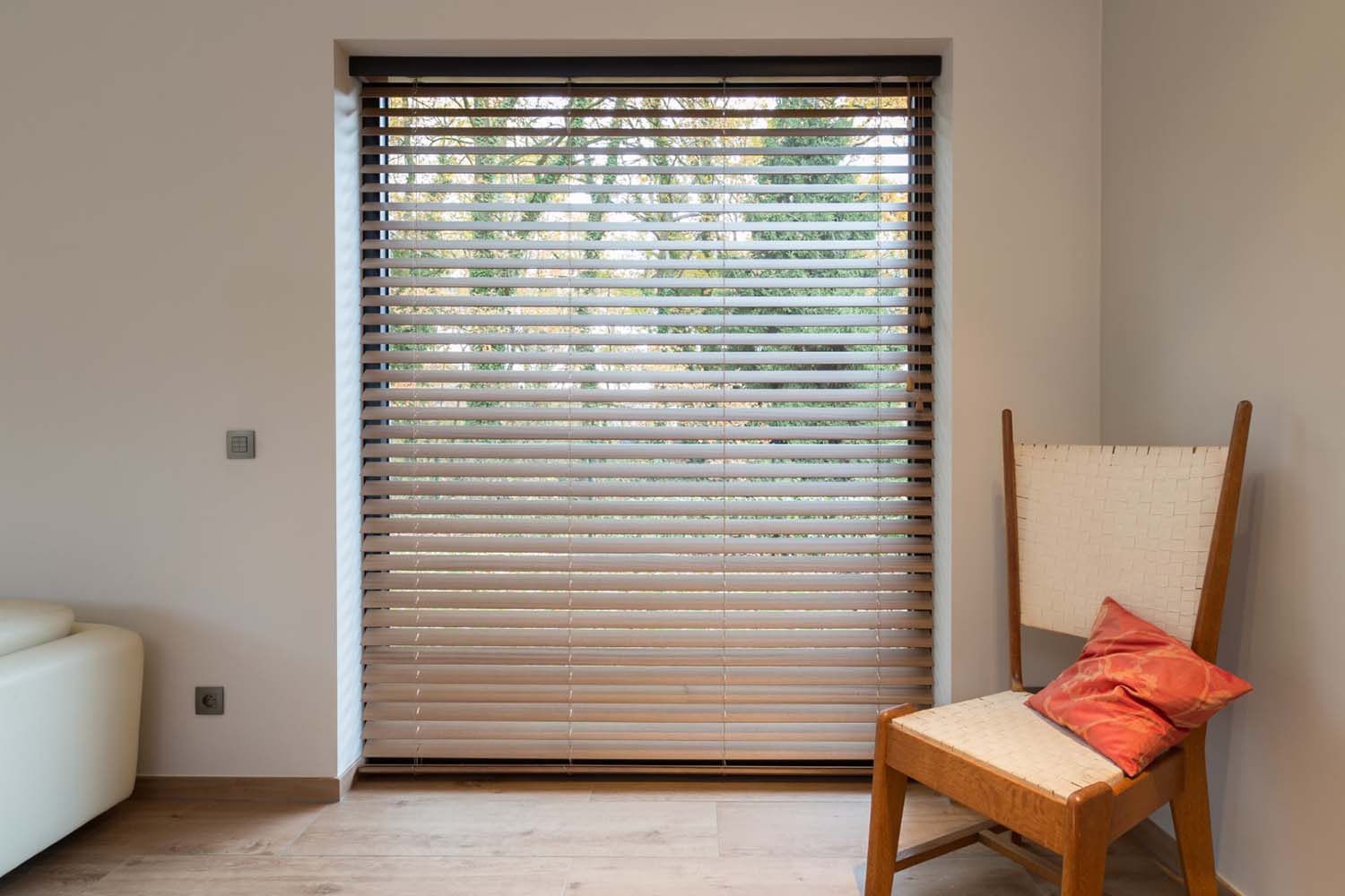Jaloezieën in een duurzaam interieur