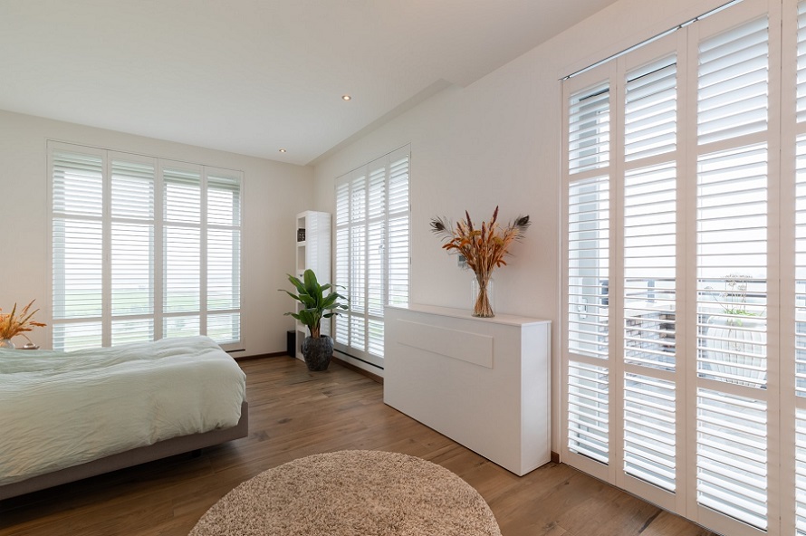 Van Eyck shutters scandinavisch licht interieur