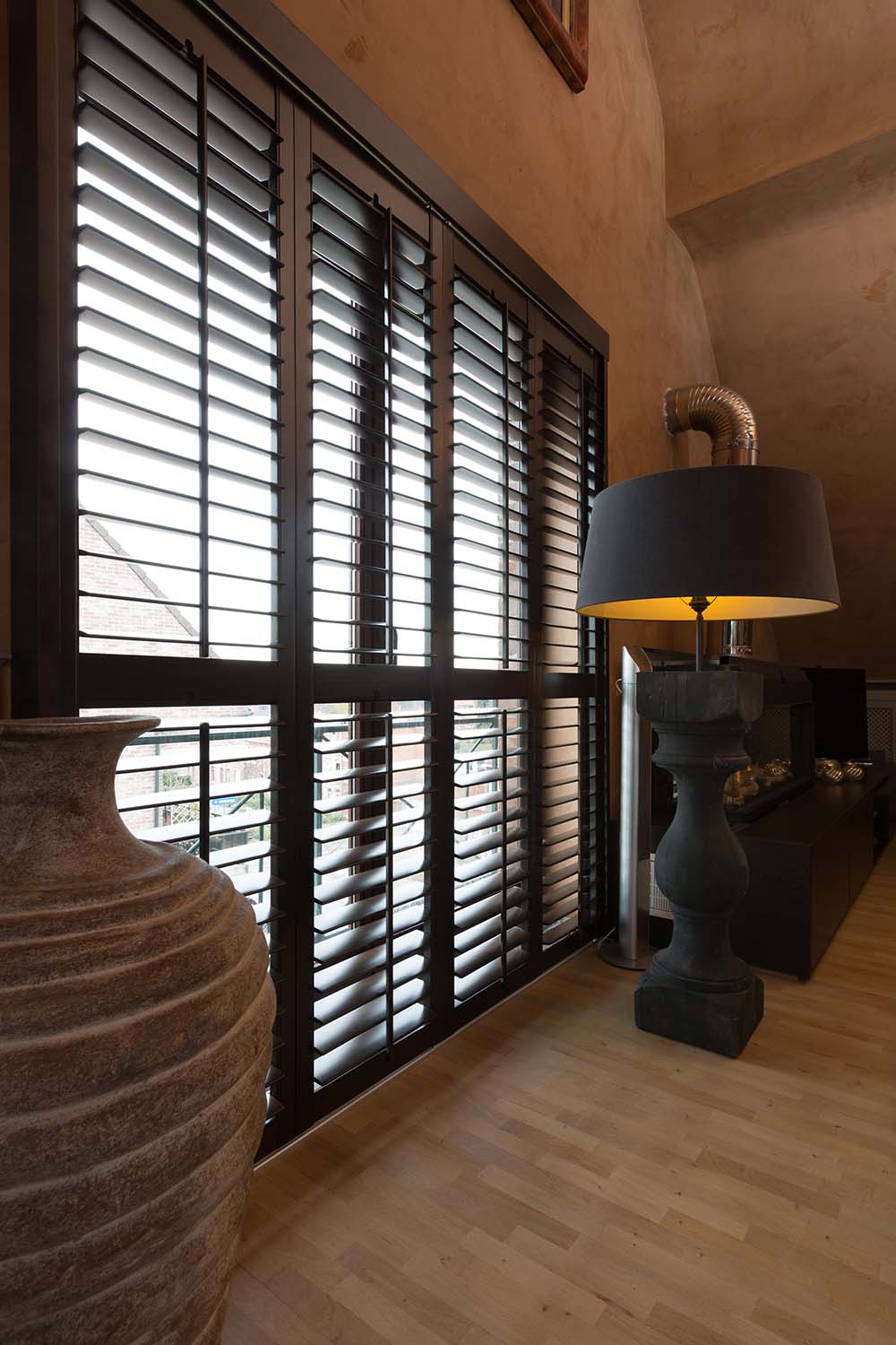 maatwerk shutters in woonkamer te antwerpen