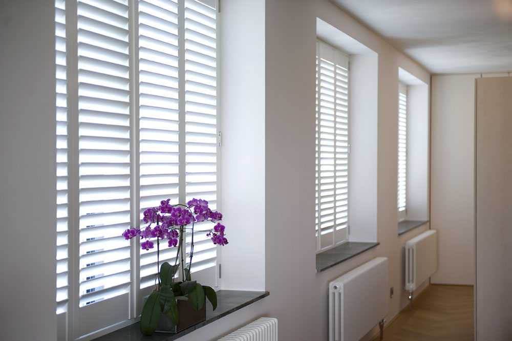 Shutters in kozijn gemonteerd
