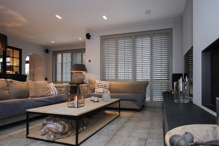 Bijzondere kleur shutters raambekleding