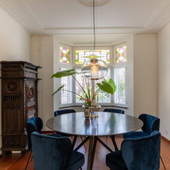 Eetkamer in eclectische woonstijl
